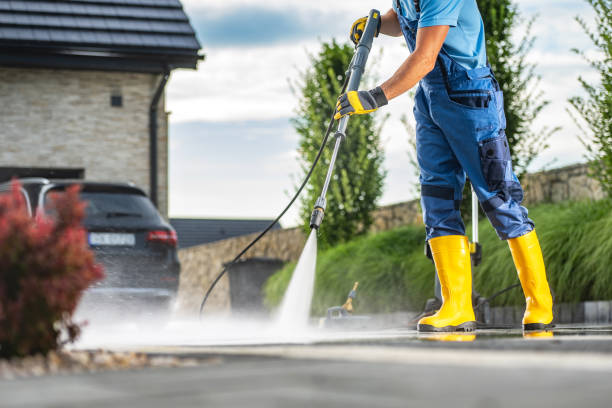 Why Choose Our Certified Pressure Washing Experts for Your Project Needs in Doa Ana, NM?